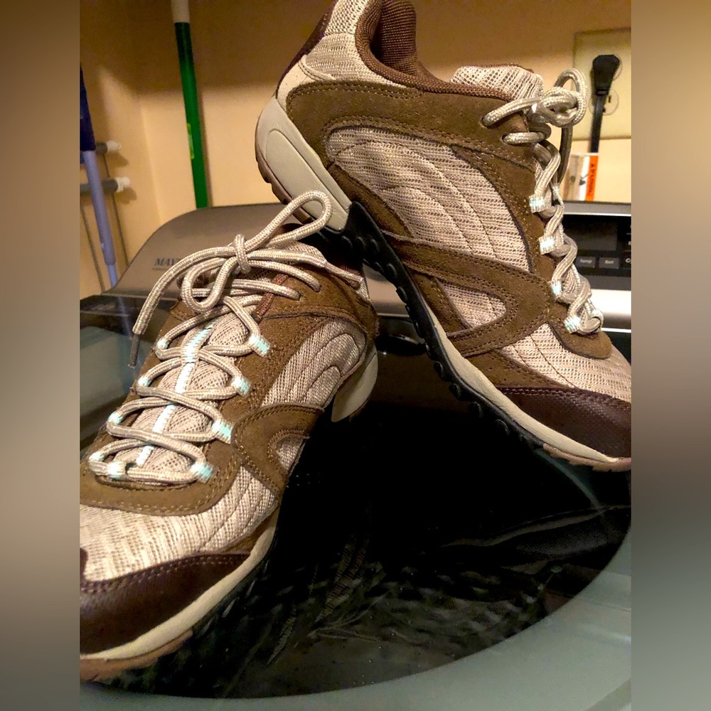 Merrell Women’s Hiking shoe